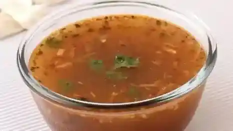 सर्दियों में शरीर गर्म रखने के साथ इम्यूनिटी भी बढ़ाता है रसम, नोट कर लें ये चटपटी टेस्टी Recipe